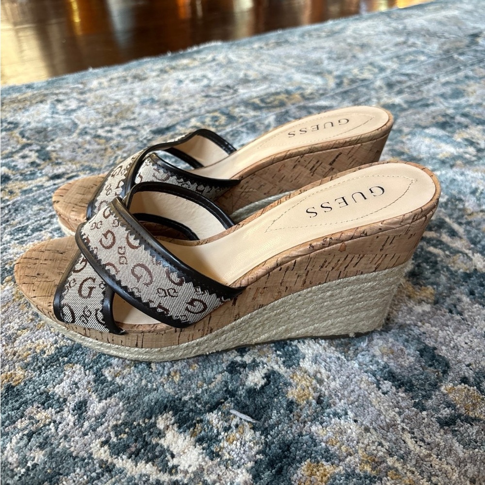 GUESS wedge - Picture 2 of 6